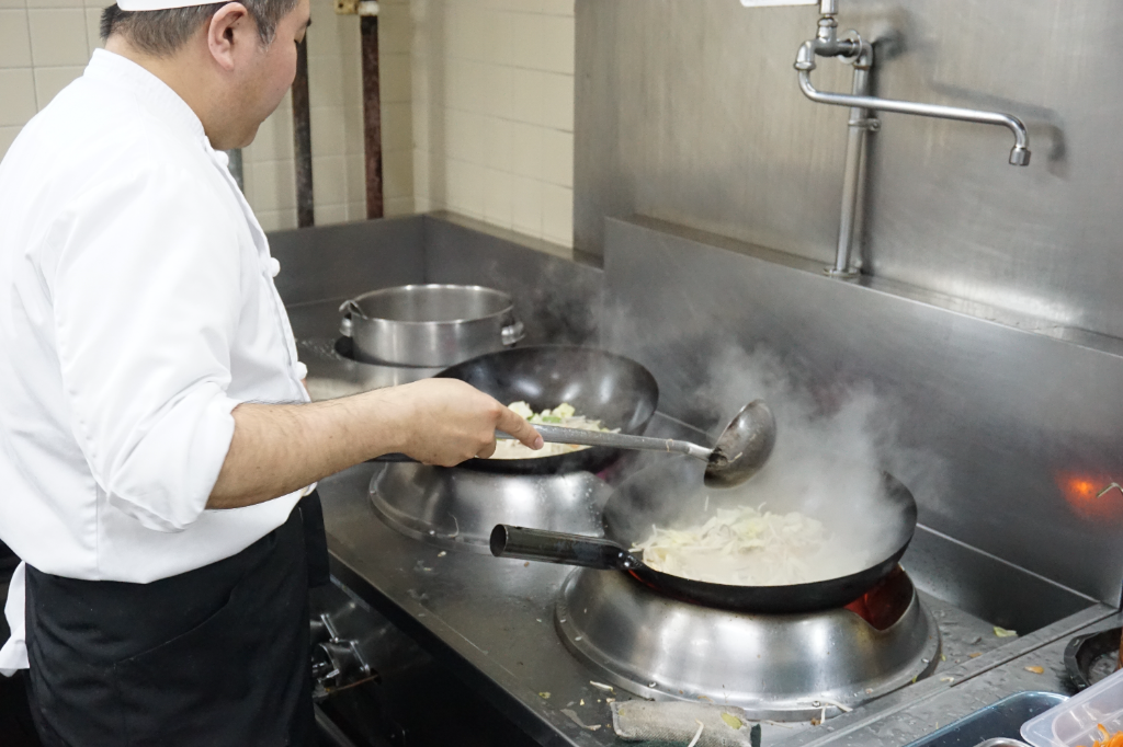 麻生飯塚ゴルフ倶楽部(福岡県嘉穂郡桂川町/桂川駅/キッチンスタッフ)_2